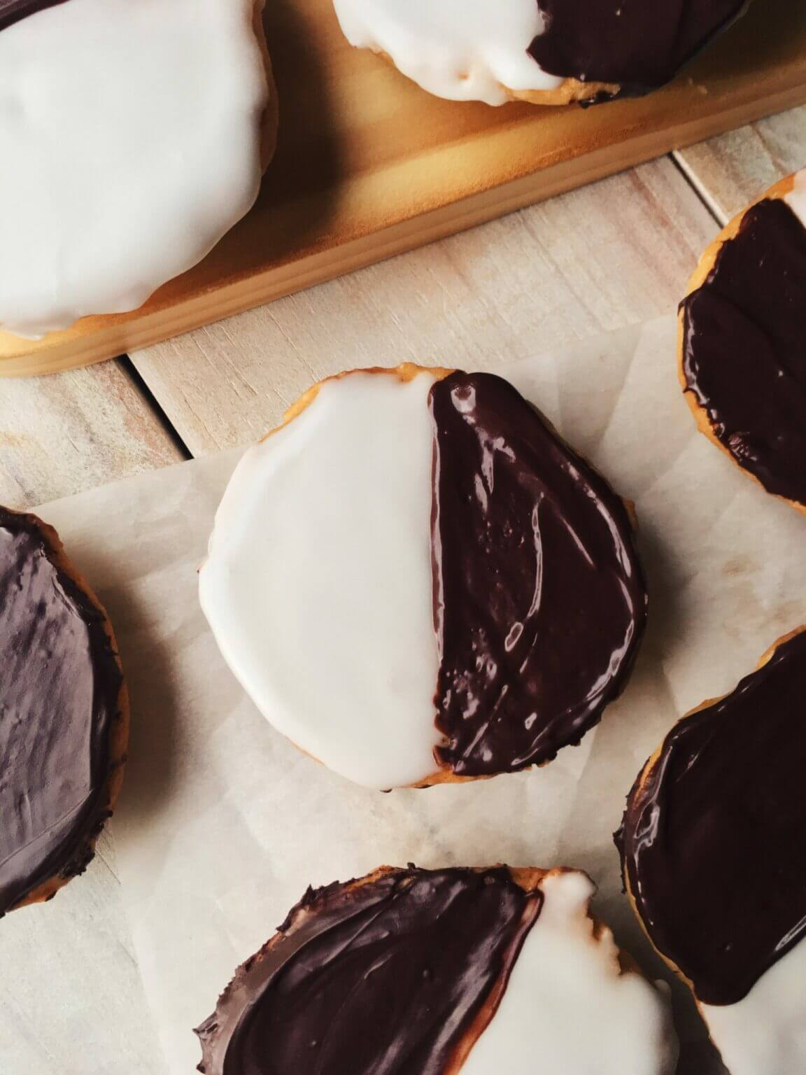 Nyc Black and White Cookies Biscotti Galletas
